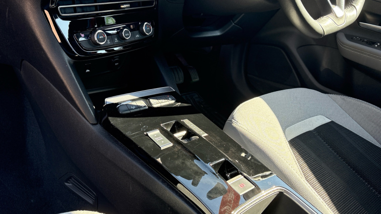 Vauxhall Mokka 100kW Elite Premium 50kWh 5dr Auto Electric Hatchback